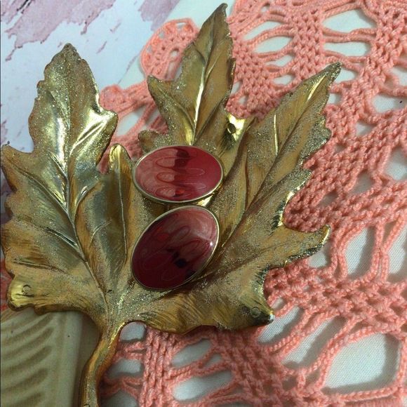 Vintage 80’s Enamel Earrings Gold Metal Base Red Pink Swirls Oval Earrings Post - Picture 14 of 14